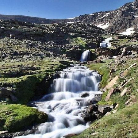 Todosierranevada Zona Baja -Plaza Principal-Junto A Los Telecabinas Sierra Nevada Esterno foto
