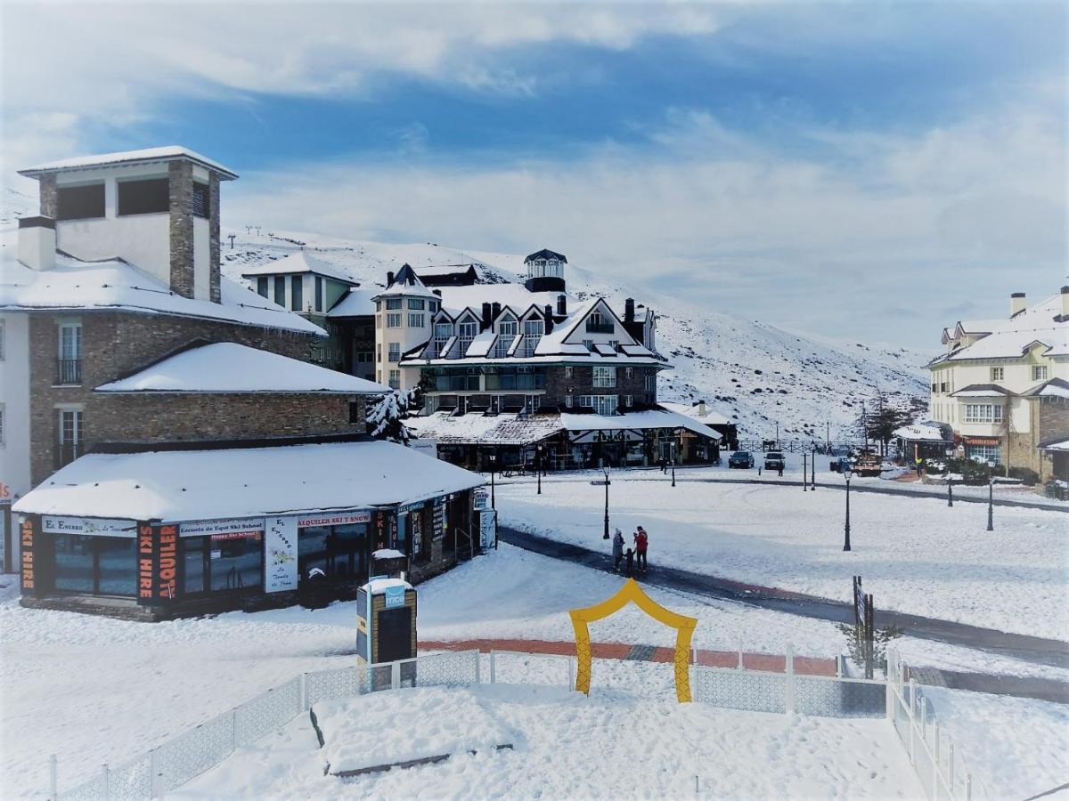 Todosierranevada Zona Baja -Plaza Principal-Junto A Los Telecabinas Sierra Nevada Esterno foto
