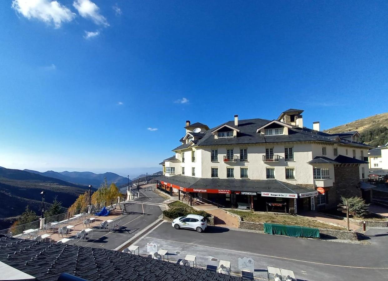 Todosierranevada Zona Baja -Plaza Principal-Junto A Los Telecabinas Sierra Nevada Esterno foto