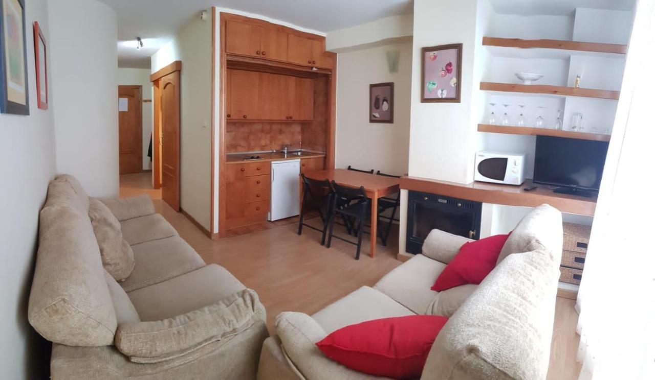 Todosierranevada Zona Baja -Plaza Principal-Junto A Los Telecabinas Sierra Nevada Esterno foto
